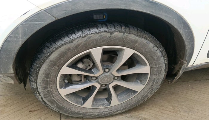 2020 Tata NEXON XZ PLUS PETROL, Petrol, Manual, 83,089 km, tyre