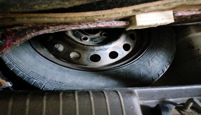 2011 Hyundai i20 MAGNA 1.2, Petrol, Manual, 61,424 km, tyre