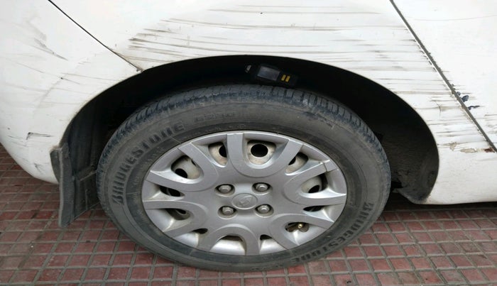 2011 Hyundai i20 MAGNA 1.2, Petrol, Manual, 61,424 km, tyre