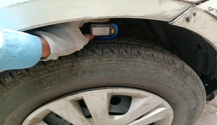 2012 Maruti Swift Dzire VXI, Petrol, Manual, 1,35,374 km, tyre