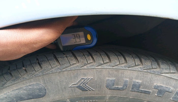 2012 Hyundai i10 ASTA 1.2, Petrol, Manual, 62,795 km, tyre