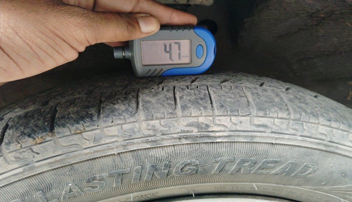 2010 Maruti Wagon R 1.0 LXI CNG, Petrol, Manual, 1,59,306 km, tyre