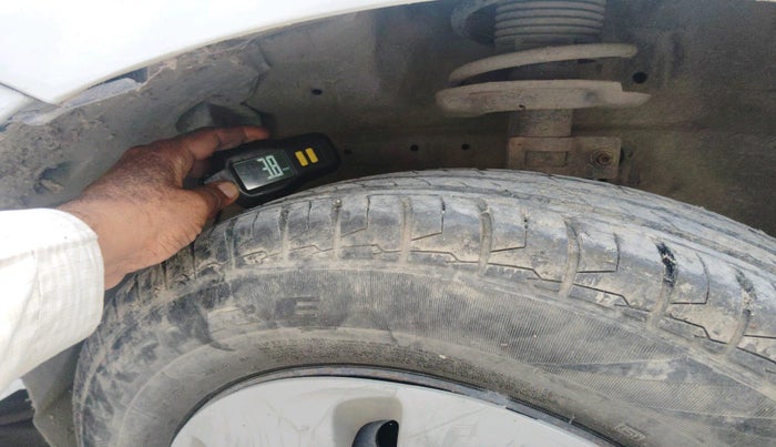 2016 Maruti Swift Dzire VXI, Petrol, Manual, 1,07,150 km, tyre