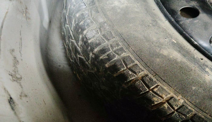 2016 Maruti Swift Dzire VXI, Petrol, Manual, 1,07,150 km, tyre