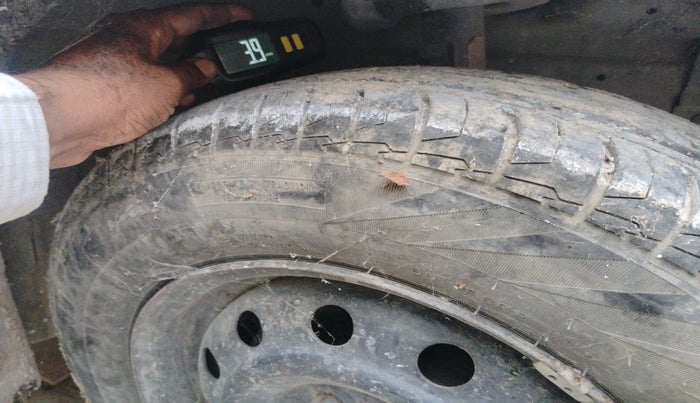 2016 Maruti Swift Dzire VXI, Petrol, Manual, 1,07,150 km, tyre