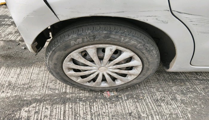 2015 Maruti Celerio VXI CNG, Petrol, Manual, 71,030 km, tyre