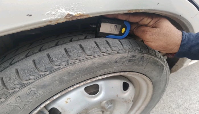 2011 Maruti Alto K10 LXI, Petrol, Manual, 1,41,831 km, tyre