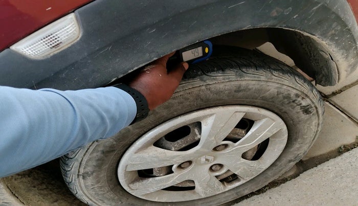 2016 Renault Kwid RXT 0.8, Petrol, Manual, 1,11,822 km, tyre