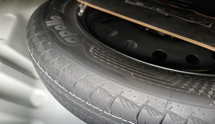 2024 Maruti Grand Vitara DELTA SMART HYBRID AT, Petrol, Automatic, 35,069 km, tyre