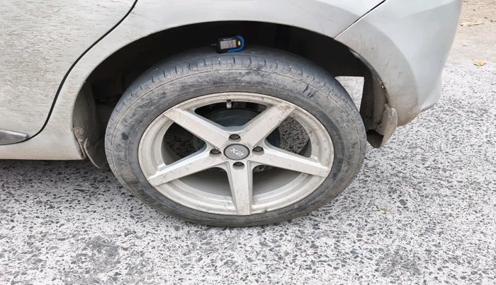 2018 Maruti Swift VXI, Petrol, Manual, 87,236 km, tyre