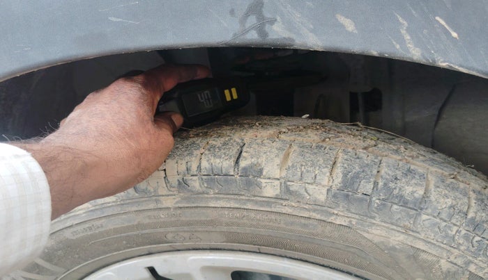 2021 Renault TRIBER RXL MT, Petrol, Manual, 69,906 km, tyre