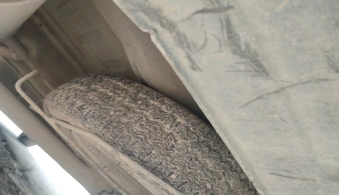 2021 Renault TRIBER RXL MT, Petrol, Manual, 69,906 km, tyre