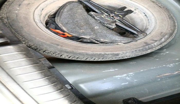 2023 Hyundai NEW I20 ASTA 1.2 MT, Petrol, Manual, 71,643 km, tyre