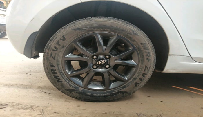 2019 Hyundai Elite i20 SPORTZ PLUS 1.2, Petrol, Manual, 27,577 km, tyre