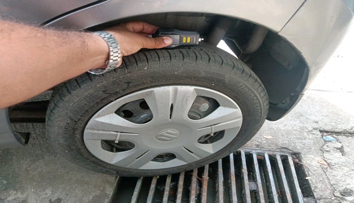 2015 Maruti Wagon R 1.0 VXI, Petrol, Manual, 29,992 km, tyre