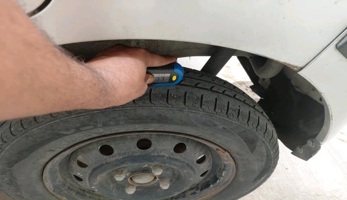 2010 Maruti Wagon R 1.0 LXI, Petrol, Manual, 97,495 km, tyre