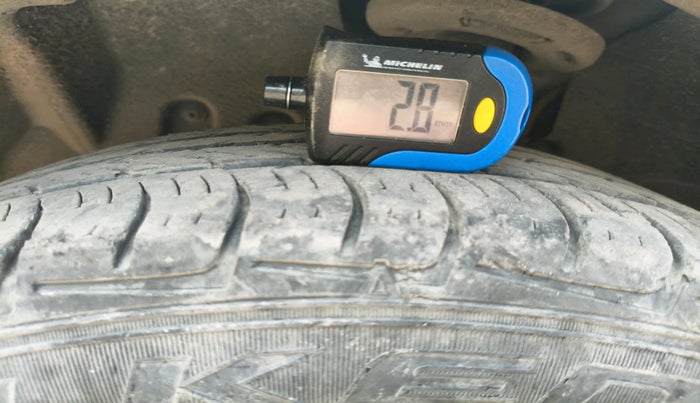 2016 Ford Ecosport TREND+ 1.5L DIESEL, Diesel, Manual, 1,05,264 km, tyre