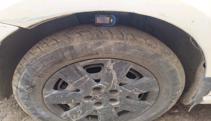 2011 Volkswagen Polo COMFORTLINE 1.2L PETROL, Petrol, Manual, 80,569 km, tyre