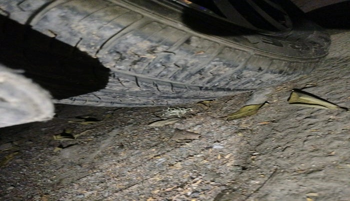 2016 Toyota Etios Liva V, Petrol, Manual, 53,708 km, tyre