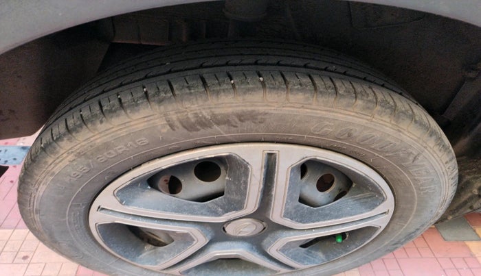 2021 Tata NEXON XM SUNROOF PETROL, Petrol, Manual, 73,094 km, tyre