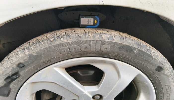 2015 Honda City 1.5L I-DTEC VX, Diesel, Manual, 1,82,057 km, tyre