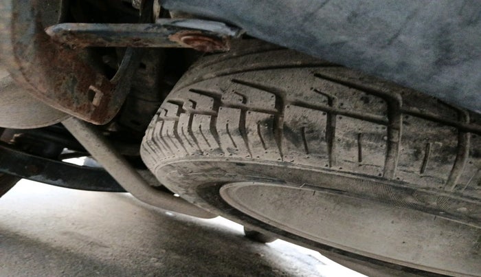 2013 Mahindra XUV500 W8, Diesel, Manual, 1,12,014 km, tyre