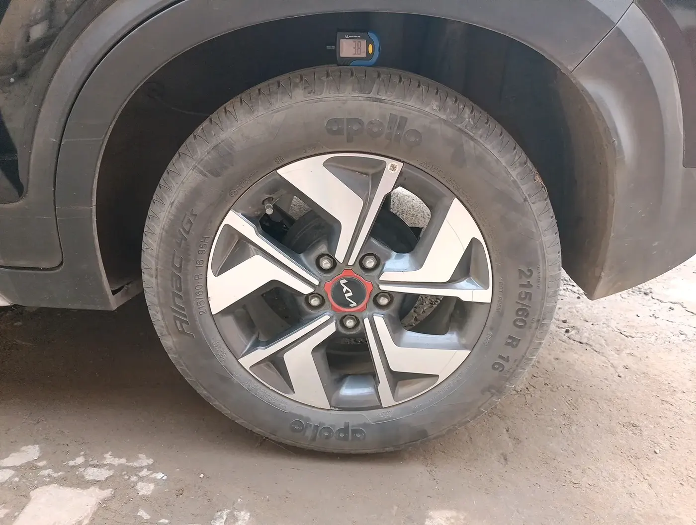2022 KIA SONET HTX ANNIVERSARY EDITION 1.5, Diesel, Manual, 61,074 km, tyre