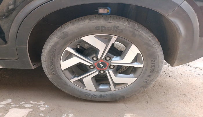 2022 KIA SONET HTX ANNIVERSARY EDITION 1.5, Diesel, Manual, 61,074 km, tyre