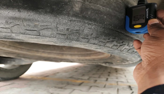 2016 Mahindra XUV500 W4, Diesel, Manual, 87,114 km, tyre