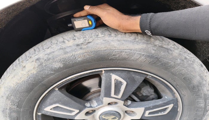 2016 Mahindra XUV500 W4, Diesel, Manual, 87,114 km, tyre