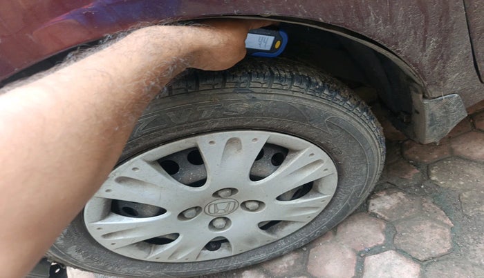 2013 Honda Amaze 1.2L I-VTEC S, Petrol, Manual, 73,837 km, tyre