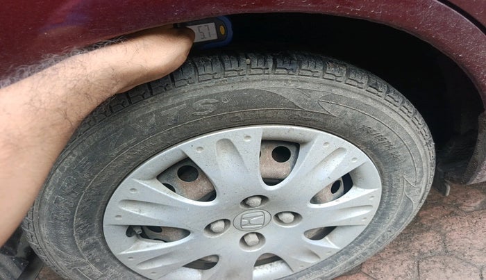 2013 Honda Amaze 1.2L I-VTEC S, Petrol, Manual, 73,837 km, tyre