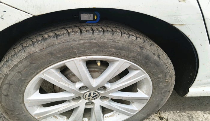 2013 Volkswagen Polo HIGHLINE1.2L, Petrol, Manual, 82,730 km, tyre