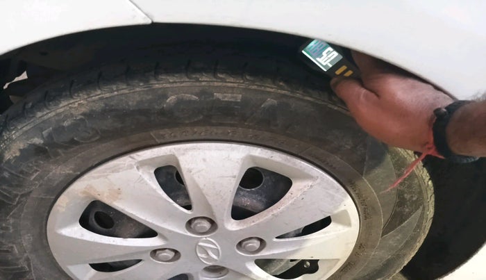 2011 Hyundai i10 SPORTZ 1.2 AT, Petrol, Automatic, 1,39,020 km, tyre