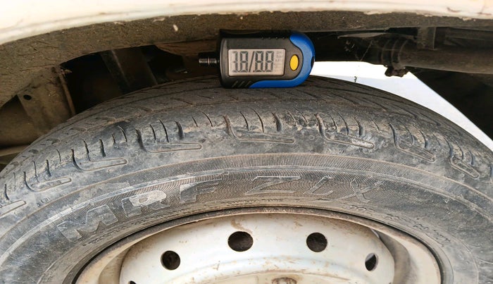 2011 Maruti Alto LX, Petrol, Manual, 1,13,434 km, tyre