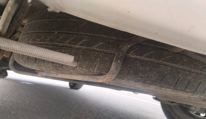 2018 Maruti Ertiga VXI CNG, Petrol, Manual, 75,817 km, tyre