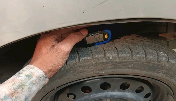 2017 Maruti Wagon R 1.0 VXI, CNG, Manual, 52,167 km, tyre