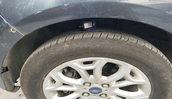 2013 Ford Ecosport TITANIUM 1.0L ECOBOOST, Petrol, Manual, 69,982 km, tyre