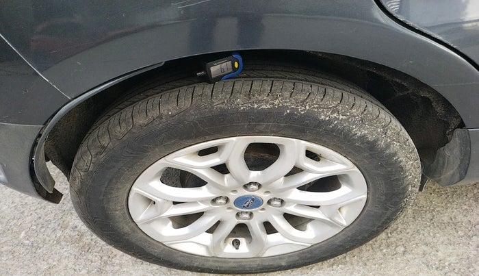 2013 Ford Ecosport TITANIUM 1.0L ECOBOOST, Petrol, Manual, 69,982 km, tyre