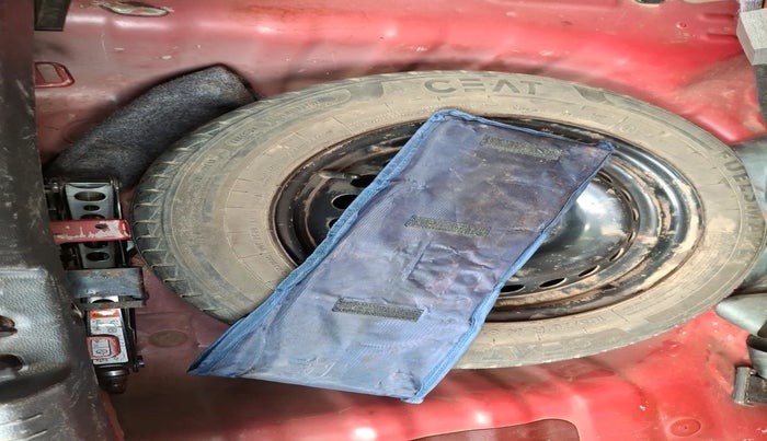 2017 Hyundai Grand i10 SPORTZ (O) 1.2 KAPPA VTVT, Petrol, Manual, 47,327 km, tyre