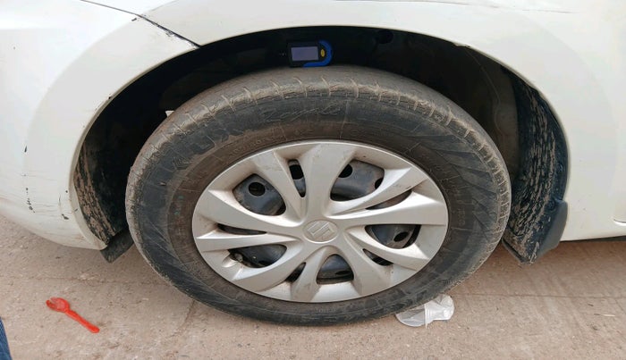 2022 Maruti Swift VXI, Petrol, Manual, 36,402 km, tyre