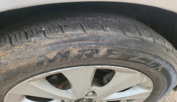 2016 Hyundai Verna 1.6 CRDI S AT, Diesel, Automatic, 74,521 km, tyre