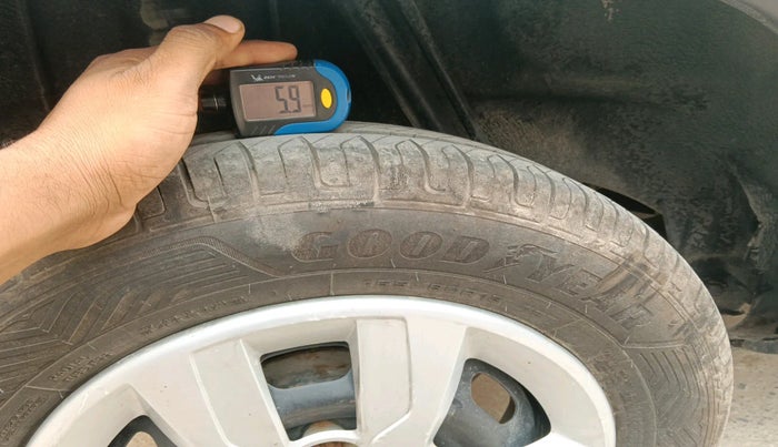 2018 Renault Kwid RXL, Petrol, Manual, 62,510 km, tyre