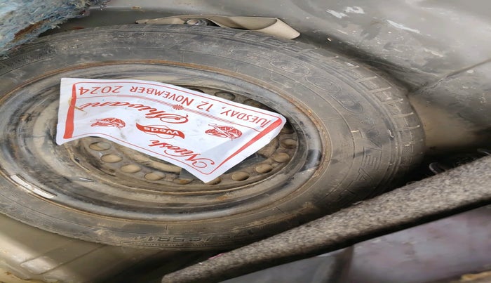 2012 Honda Brio S MT, Petrol, Manual, 72,906 km, tyre