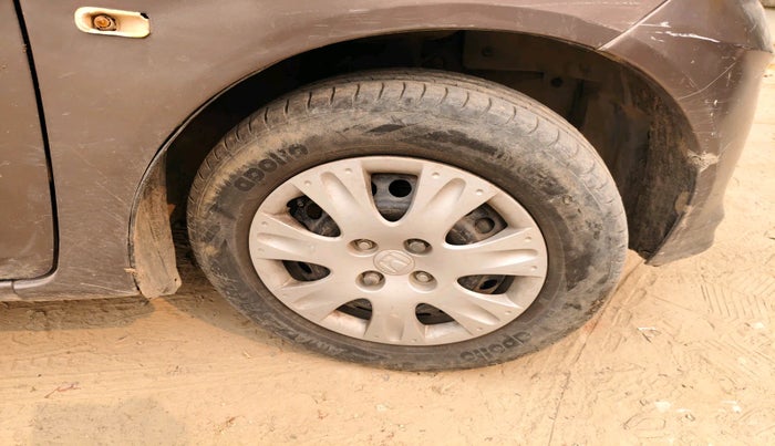 2012 Honda Brio S MT, Petrol, Manual, 72,906 km, tyre