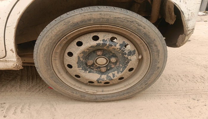 2011 Maruti Wagon R 1.0 VXI, Petrol, Manual, 1,29,713 km, tyre