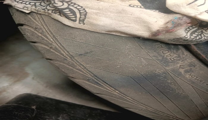 2011 Maruti Wagon R 1.0 VXI, Petrol, Manual, 1,29,713 km, tyre