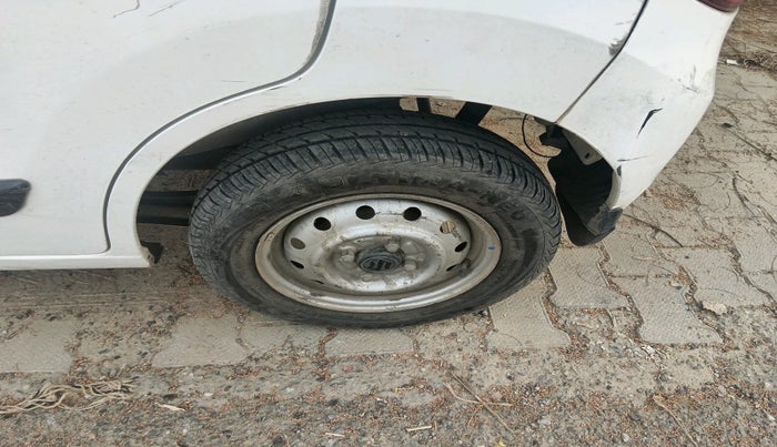 2018 Maruti Wagon R 1.0 LXI CNG, Petrol, Manual, 81,246 km, tyre