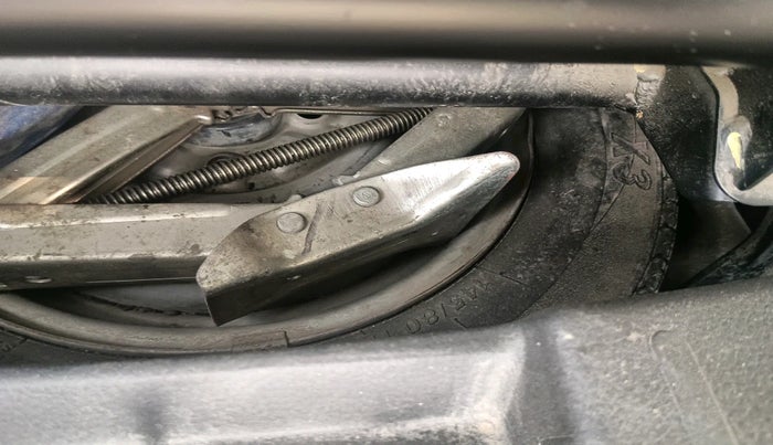 2018 Maruti Wagon R 1.0 LXI CNG, Petrol, Manual, 81,246 km, tyre