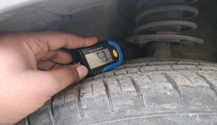 2015 Maruti Ciaz ZXI+, Petrol, Manual, 31,426 km, tyre